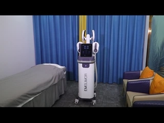 4 maniglie RF EMS macchina di scultura del corpo Costruzione muscolare 3000W Alta potenza