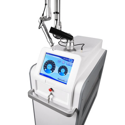 Pico Laser ND Yag Q ha commutato la macchina 532nm 755nm 1064nm per la rimozione del tatuaggio del laser a picosecondi